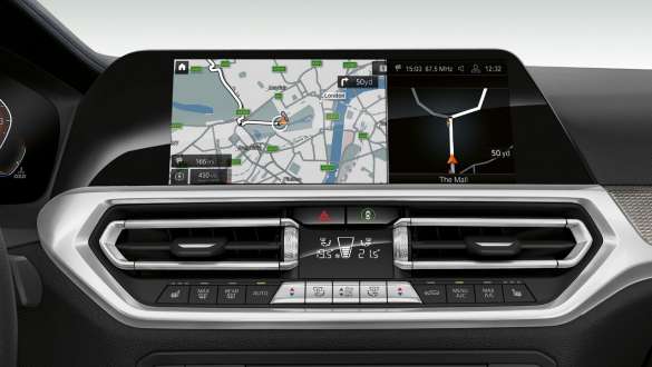 BMW Série 3 Sedã, BMW Live Cockpit Professional. Vista frontal em primeiro plano do painel da cabine do BMW Série 3 Sedã com BMW Live Cockpit Professional.