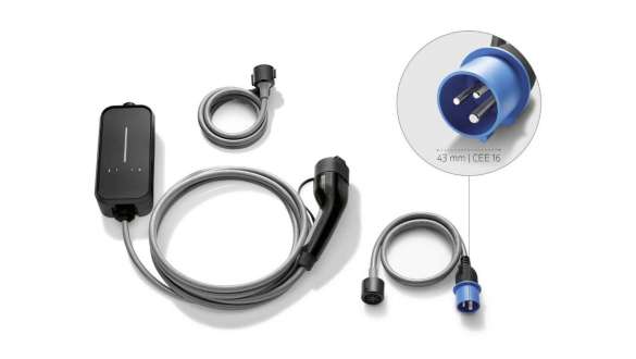 Veículo híbrido plug-in BMW X3 xDrive30e G01 2021 carregando Veículo híbrido plug-in BMW X3 xDrive30e G01 2021 carregando