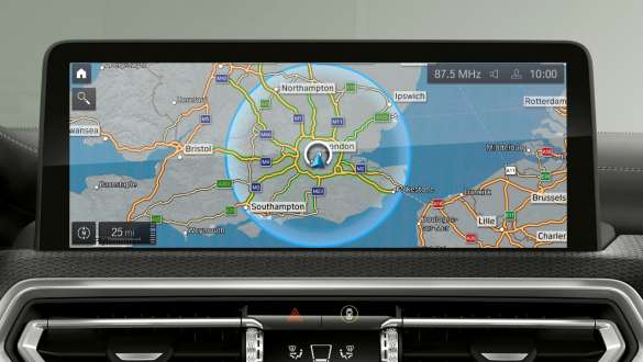 Display de Controle no interior do BMW iX3 G08 2020, carregamento conectado