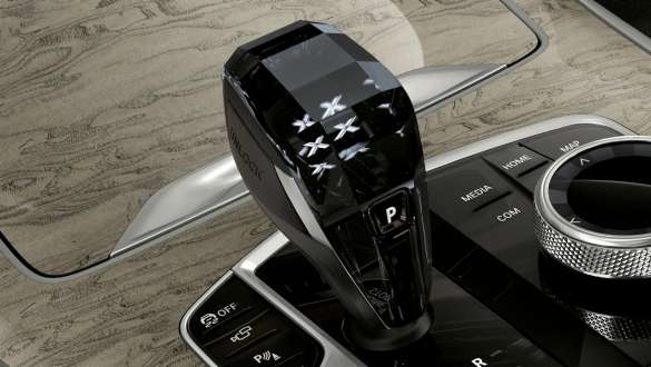 Alavanca de câmbio com detalhes em cristal do BMW X7 2020 Alavanca de câmbio com detalhes em cristal do BMW X7 2020