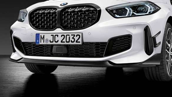 Aplicação Frontal BMW M Performance, preto brilhante. Aplicação Frontal BMW M Performance, preto brilhante.