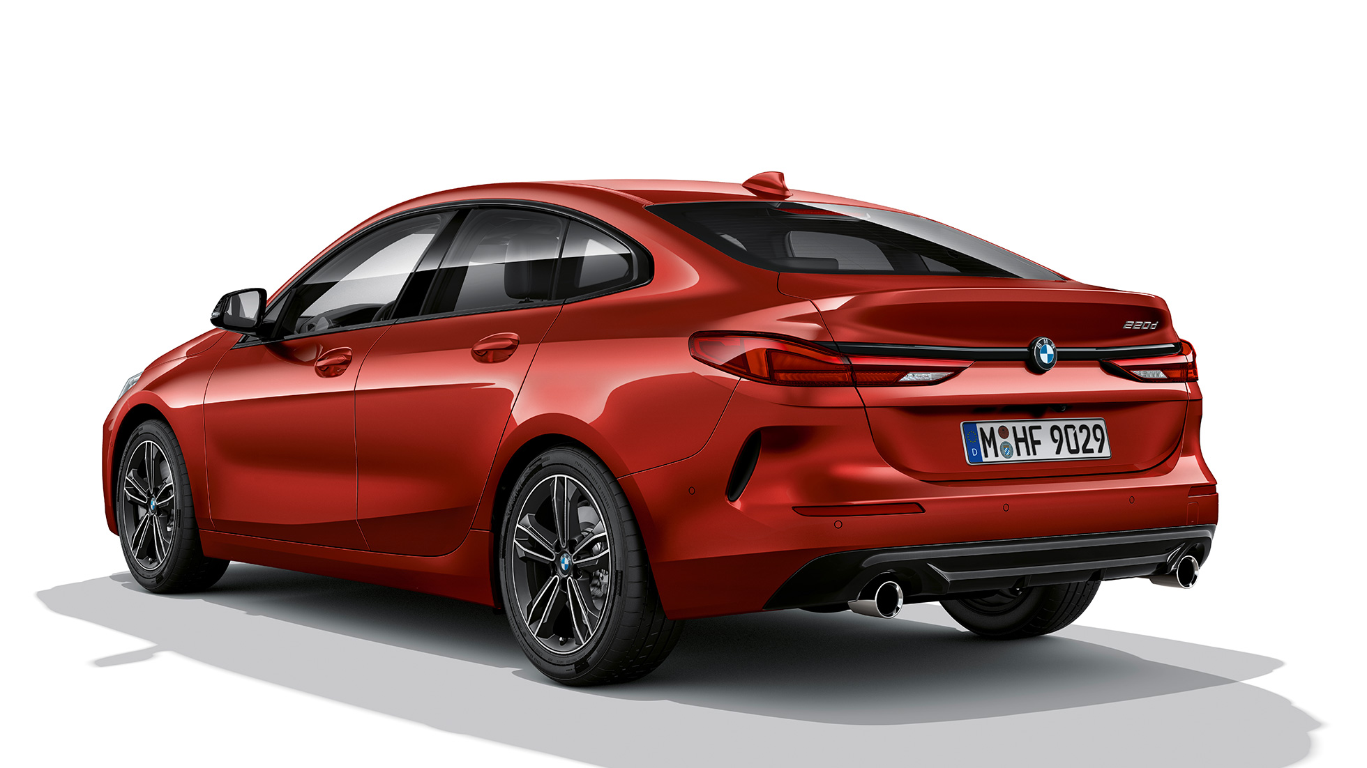 Shadow Line brilhante da linha BMW Individual BMW Série 2 Gran Coupé Modelo Sport Line Shadow Line brilhante da linha BMW Individual BMW Série 2 Gran CoupéModelo Sport Line em Vermelho MelbourneF44 visão traseira de três quartos