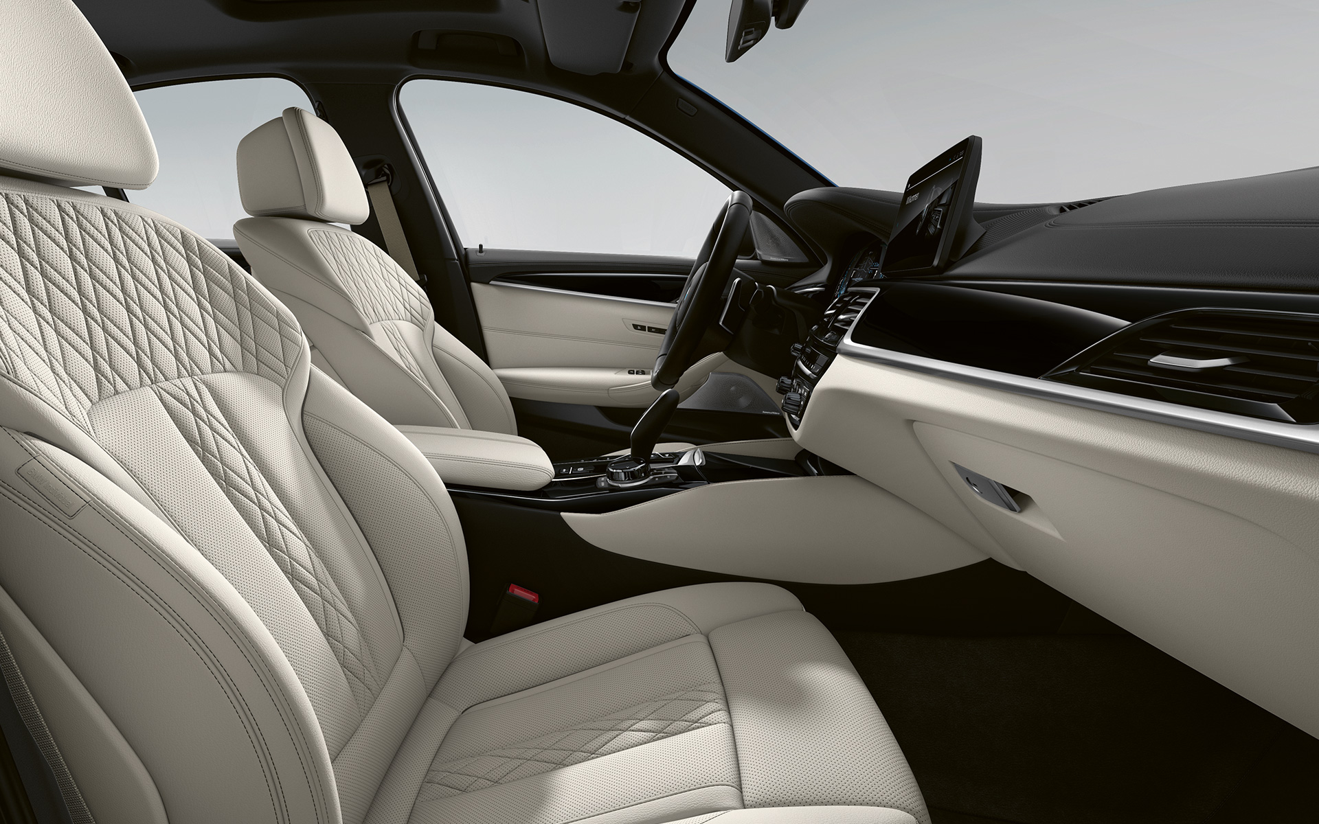 BMW Série 5 Sedã G30 com Cores Remodeladas, 2020, interior integralmente em couro Merino Smoke White, linha BMW Individual BMW Série 5 Sedã G30 com Cores Remodeladas, 2020, interior integralmente em couro Merino Smoke White, linha BMW Individual