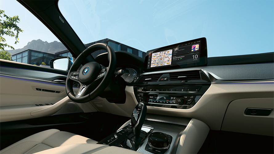 Interior, BMW Série 5 Sedan, G30 BMW Série 5 Sedan, G30, com Linhas Remodeladas, 2020, interior