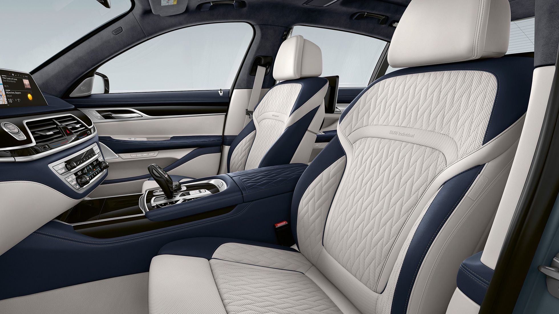 BMW Série 7 Sedan com pacote M Sport, estofamento em couro BMW Série 7 Sedan com pacote M Sport, estofamento em couro Dakota black