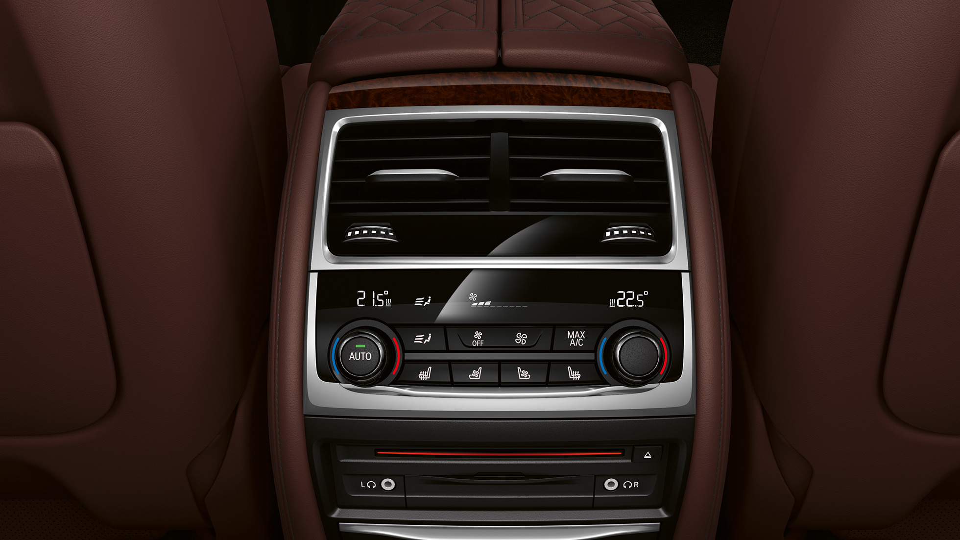 BMW Série 7 Sedan com pacote M Sport, sistema de controle da temperatura BMW Série 7 Sedan com pacote M Sport, foto em closeup do sistema de controle da temperatura