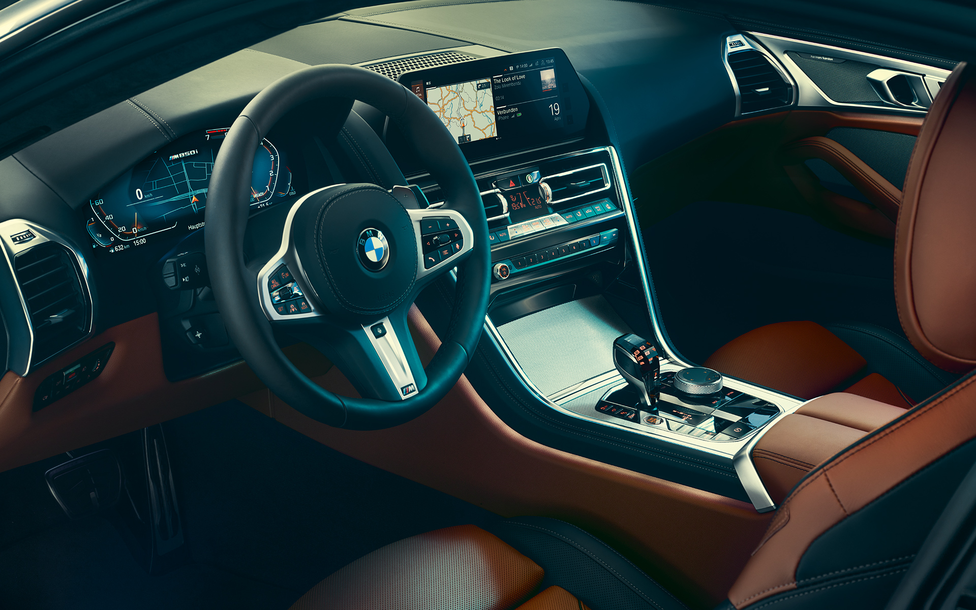 BMW Série 8 Coupé, volante da direção Interior do BMW Série 8 Coupé, focalizando o volante da direção.