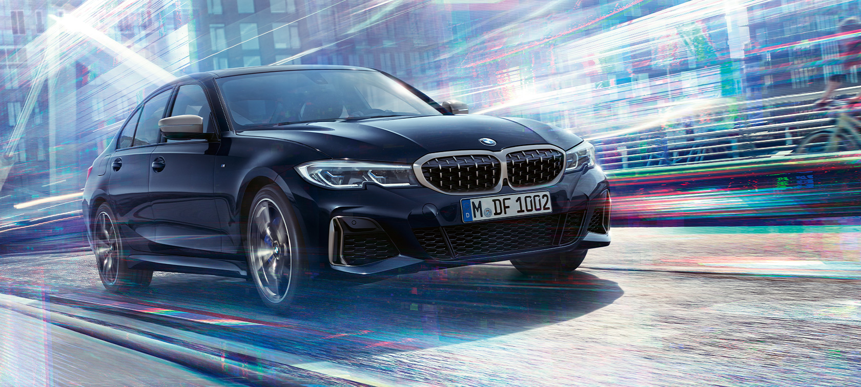 Dinâmica de condução por design do BMW M340i xDrive Sedan Dinâmica de condução por design do BMW M340i xDrive Sedan G20 em preto safira metálico, visão frontal de três quartos