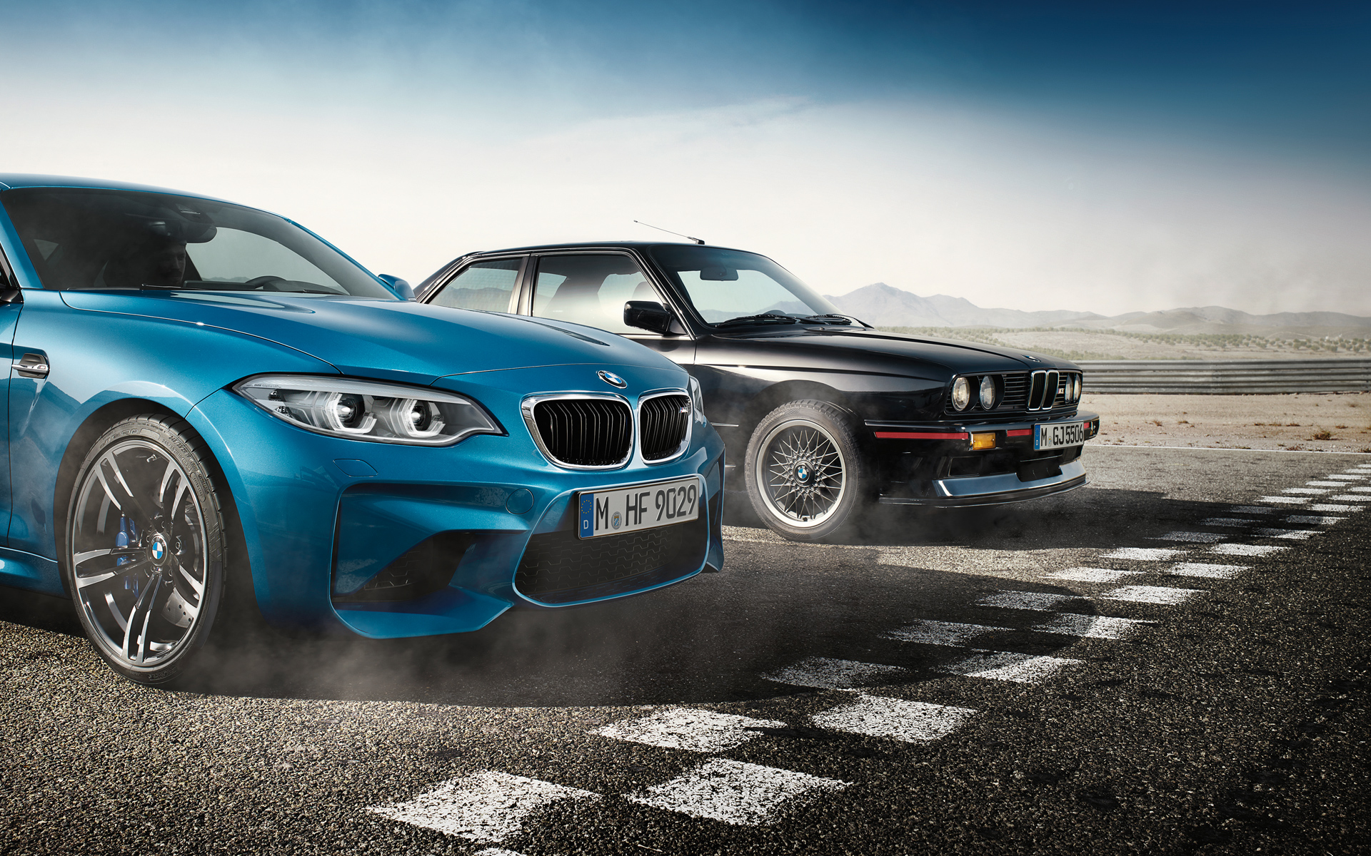 O design e o conceito de veículo têm as suas raízes na BMW M GmbH. O design e o conceito de veículo têm as suas raízes na BMW M GmbH.
