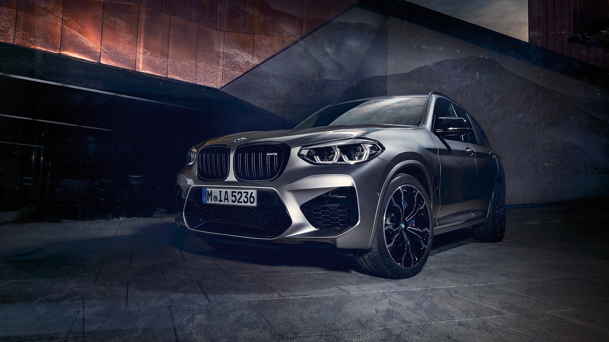 BMW X3 M Competition, 3/4 frente BMW X3 M Competition em Donington Grey metallic