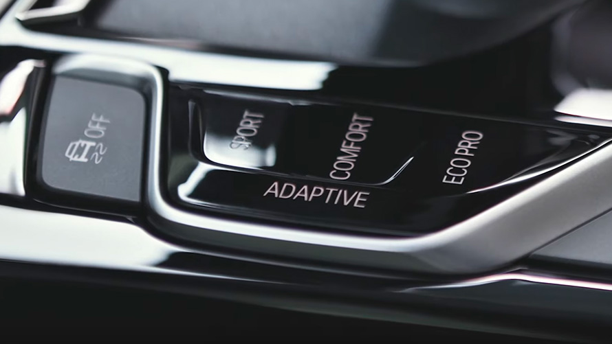 Modos eDrive do BMW híbrido recarregável Vista em close-up dos modos eDrive do BMW X5 G05 híbrido recarregável