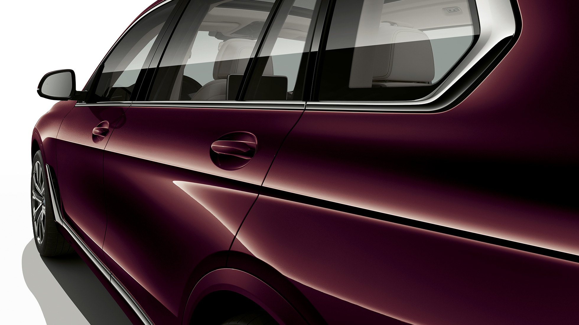 Cabine do BMW X7 M Sport Closeup frontal da cabine do motorista do BMW X7, com as características do Pacote M Sport