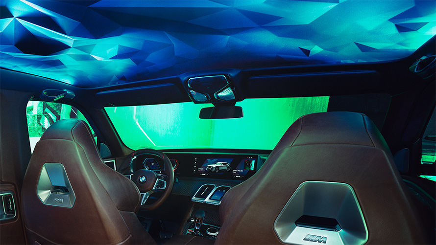 BMW Concept XM (G09) Visão lateral interna