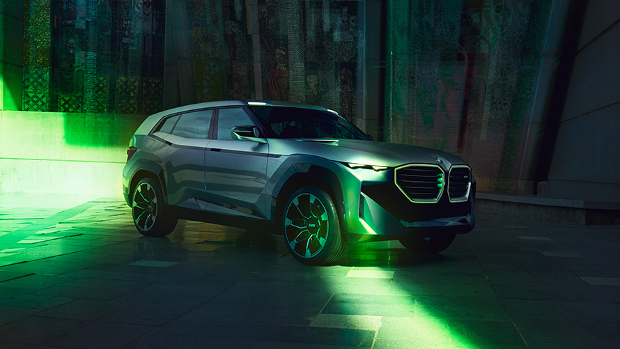 BMW Concept XM (G09), Visão frontal 3/4, parado