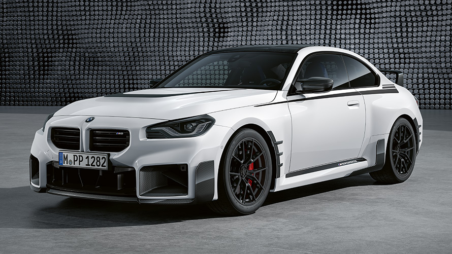 Vista frontal 3/4 das Peças BMW M Performance.