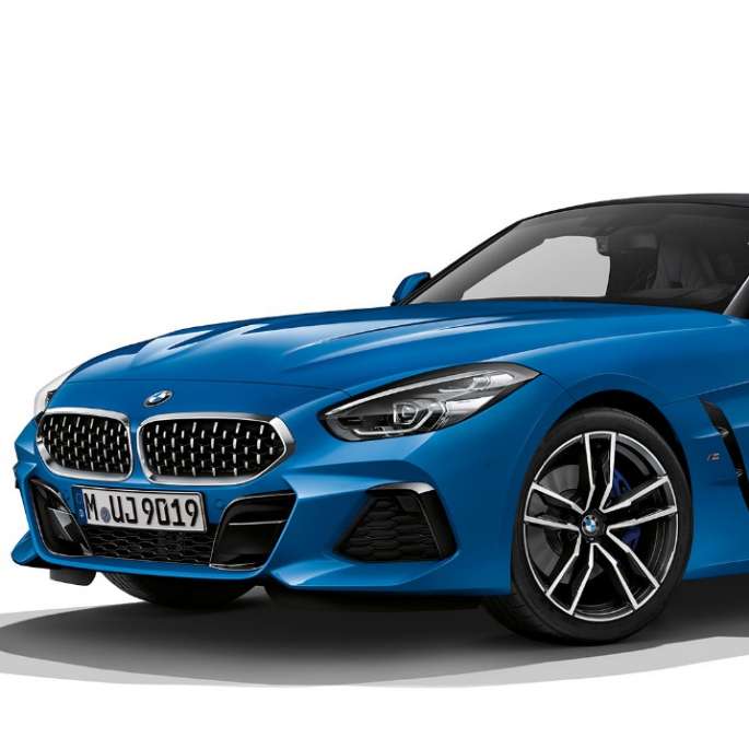 BMW Z4 Roadster Modelo M Sport BMW Z4 Roadster Modelo M Sport, vista frontal a 45 graus